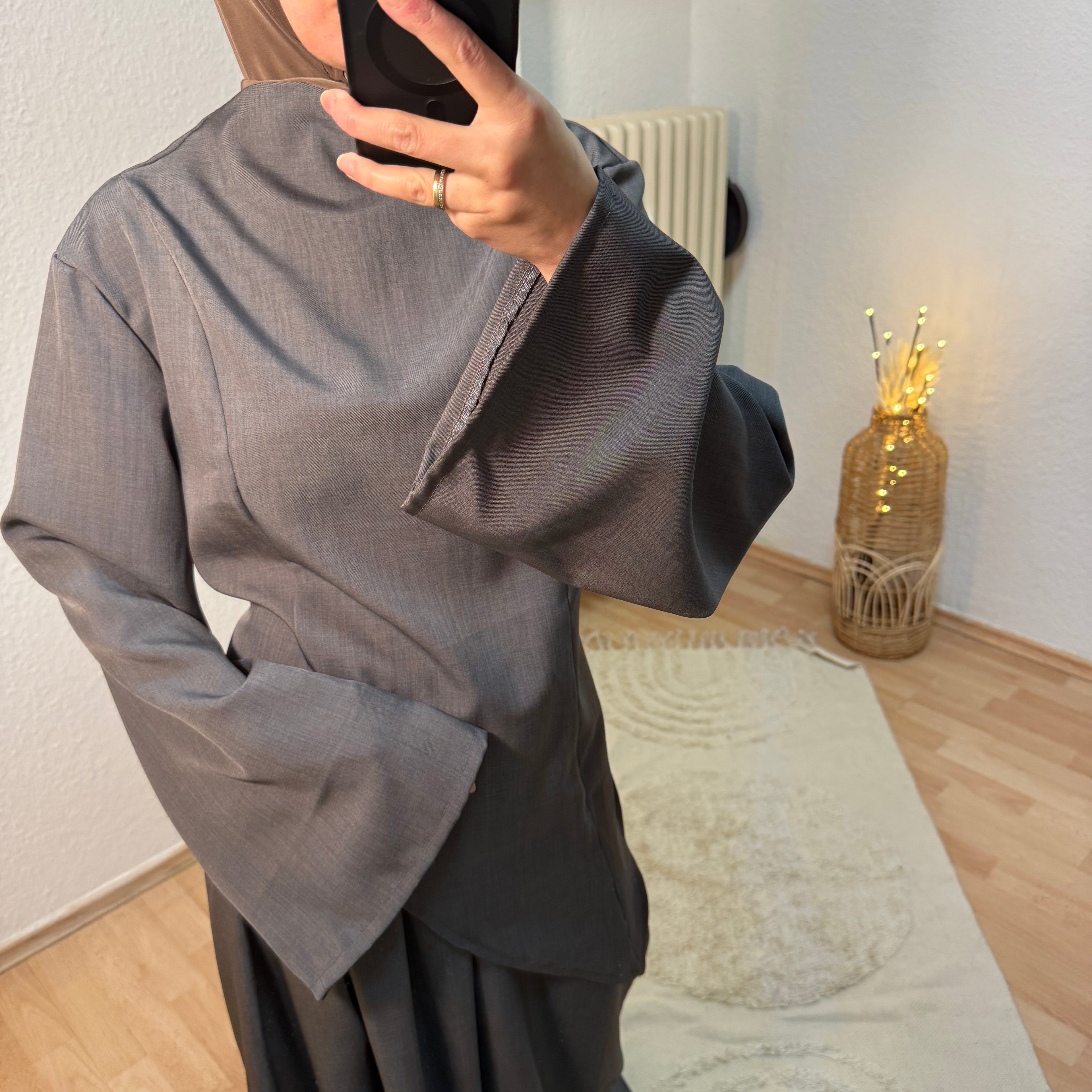 Rock-Set mit asymmetrischen Oberteil