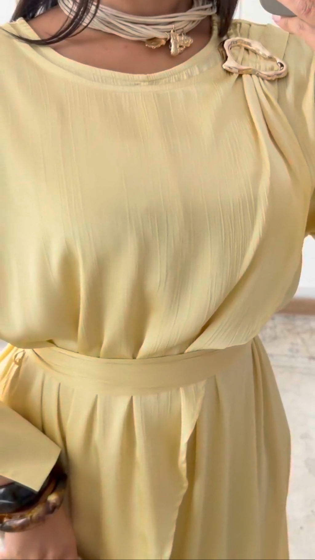 Kleid mit Wickeloptik und Gürtel