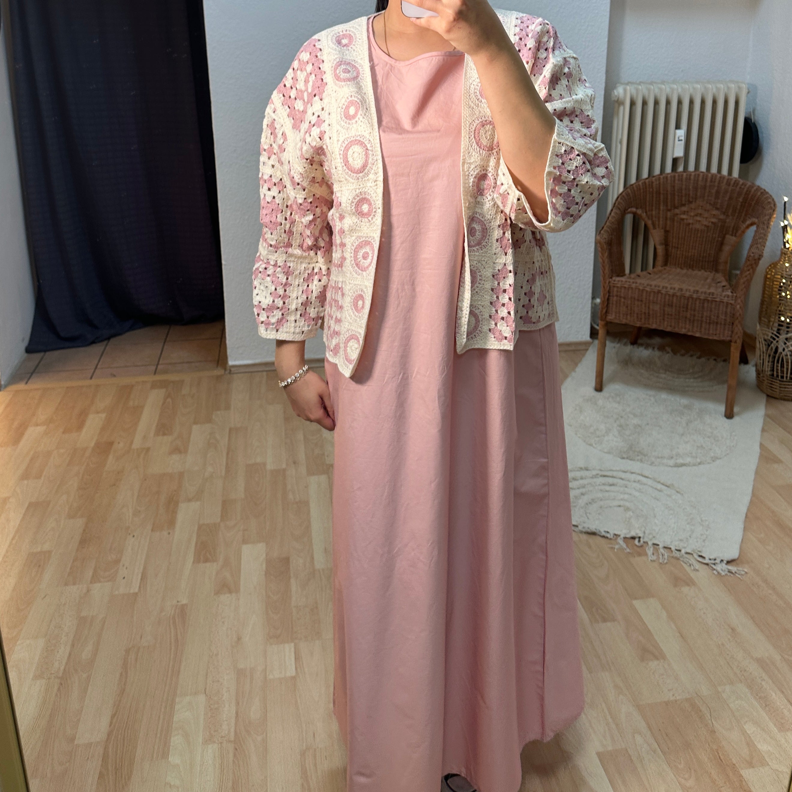 Kleid mit Häkeljacke