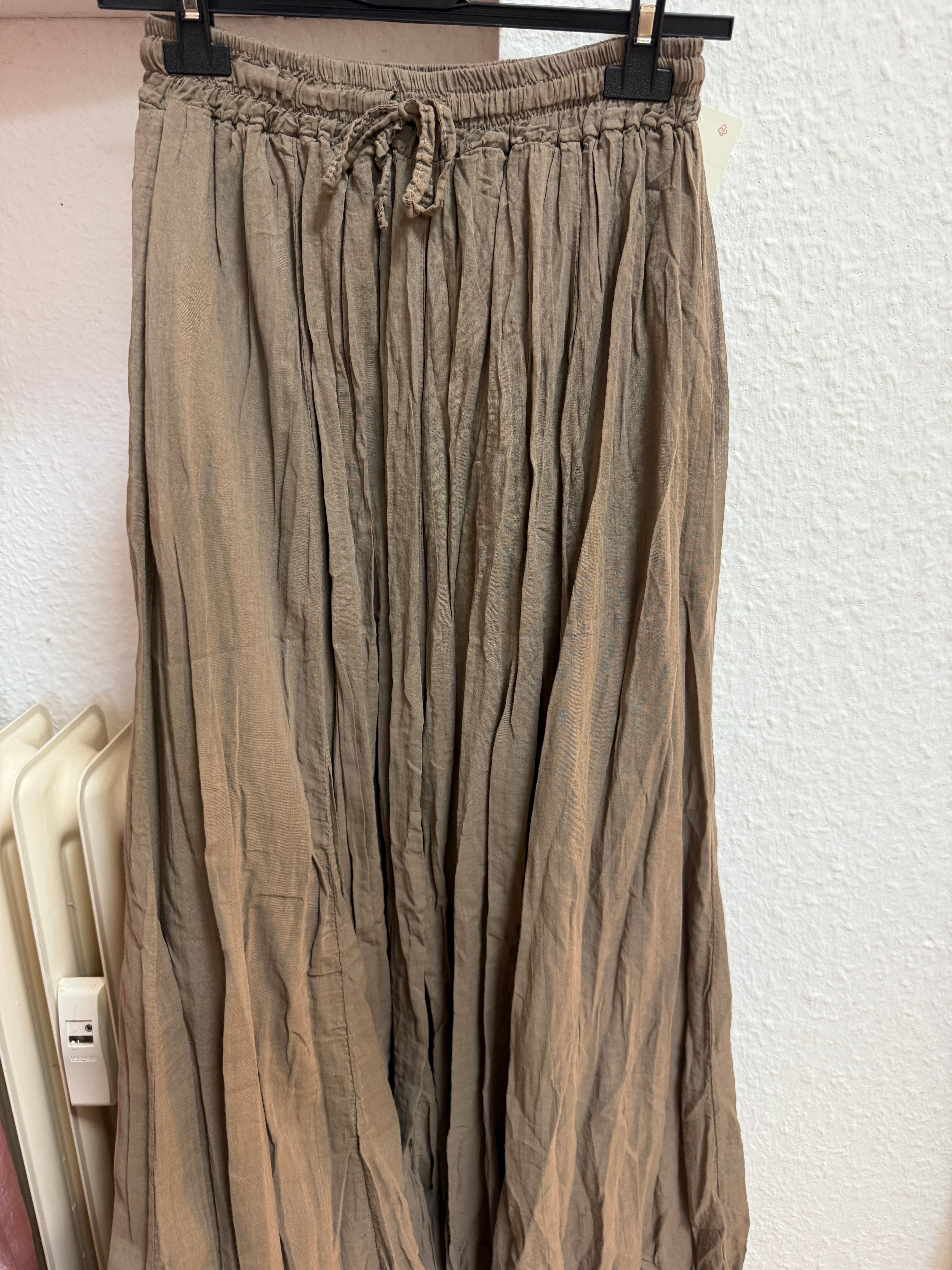 Crinkle Maxi Skirt