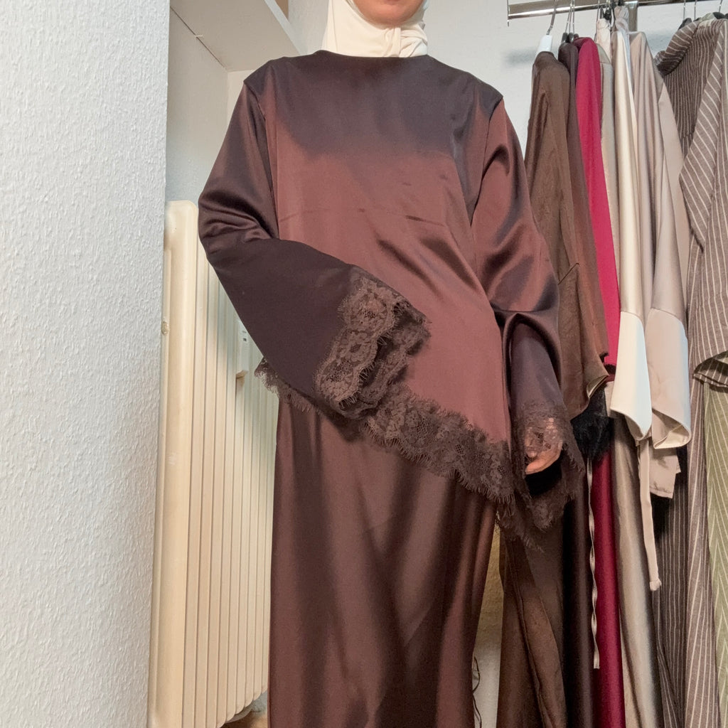 Asymmetrisches Oberteil Spitze kurz