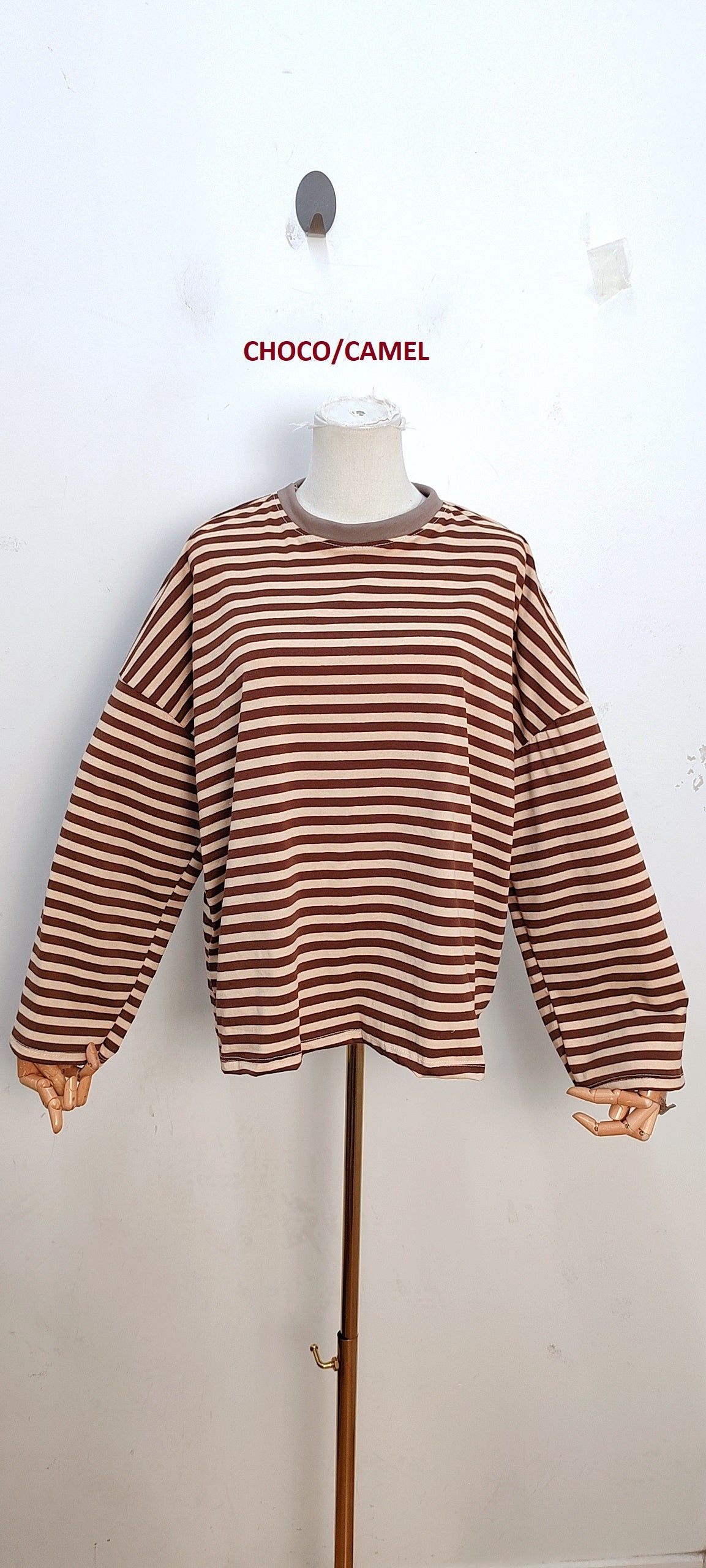 Basic Shirt mit Kragendetail