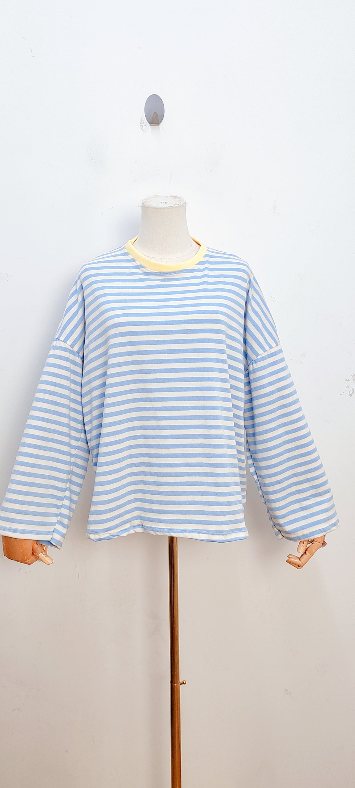 Basic Shirt mit Kragendetail