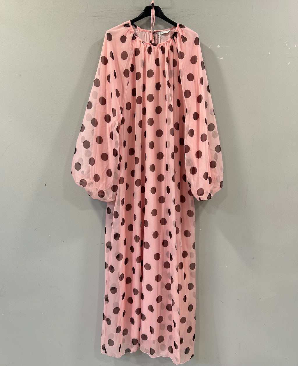 Kleid mit Punkten