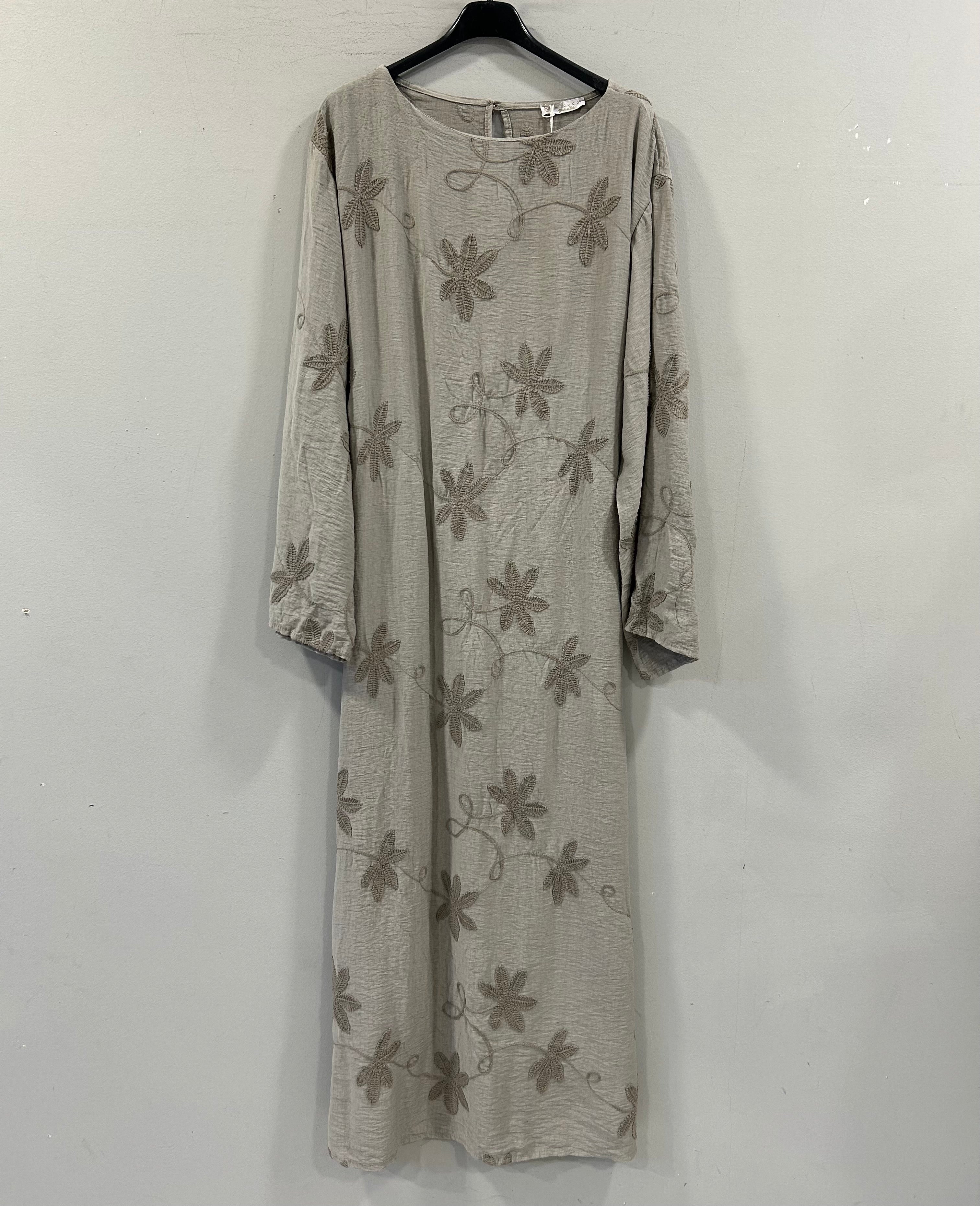 Kleid mit floralen Muster
