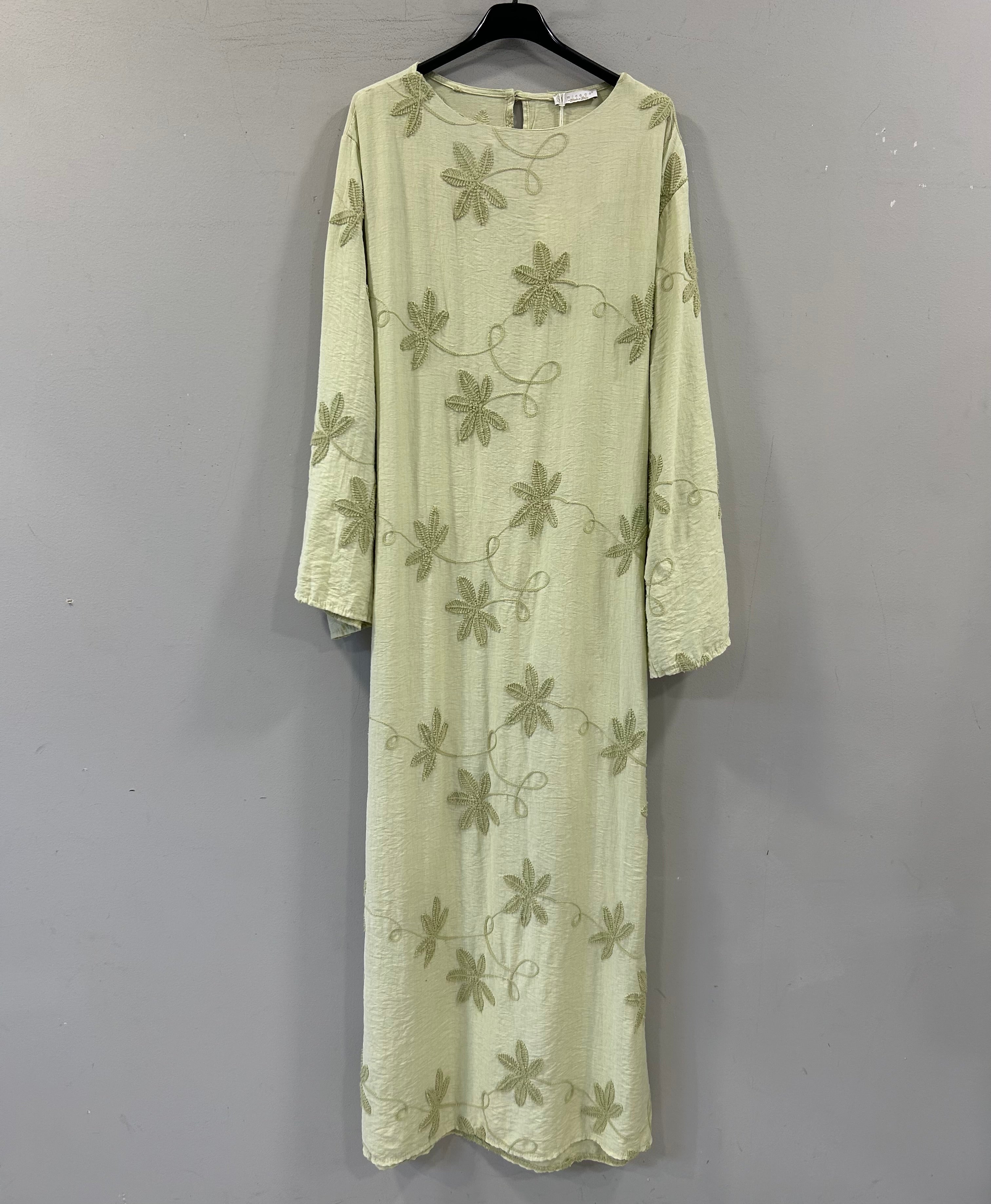 Kleid mit floralen Muster